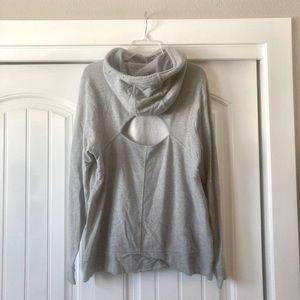 Under Armour Sweatshirt